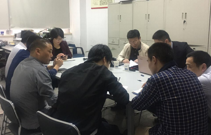 鴻寶集團高精度全自動交流穩(wěn)壓器和小型斷路器 再次順利通過CCC質(zhì)量認(rèn)證復(fù)評